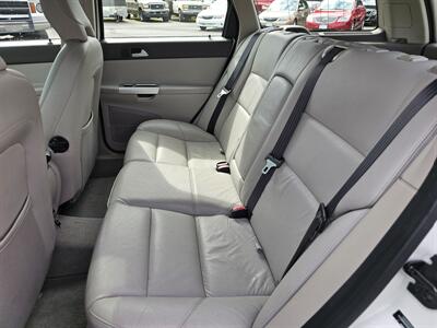 2010 Volvo V50 2.4i   - Photo 5 - Everett, WA 98201