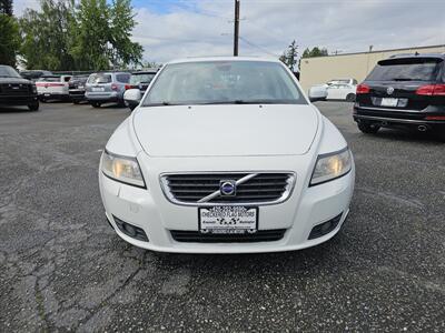 2010 Volvo V50 2.4i   - Photo 2 - Everett, WA 98201