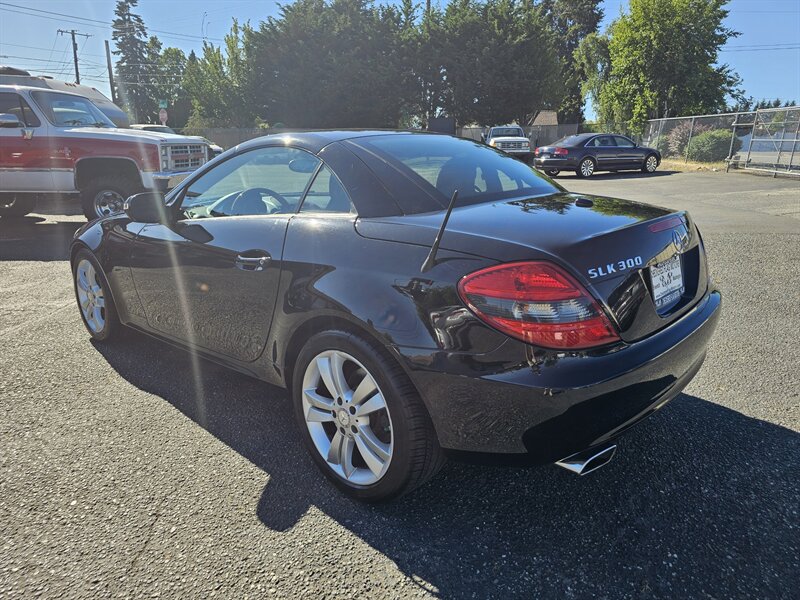 2010 Mercedes-Benz SLK SLK 300 - Photo 7 - Everett, WA 98201