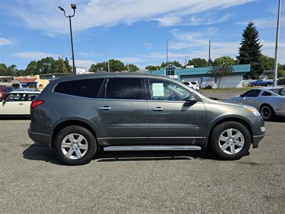 2011 Chevrolet Traverse LT   - Photo 12 - Everett, WA 98201