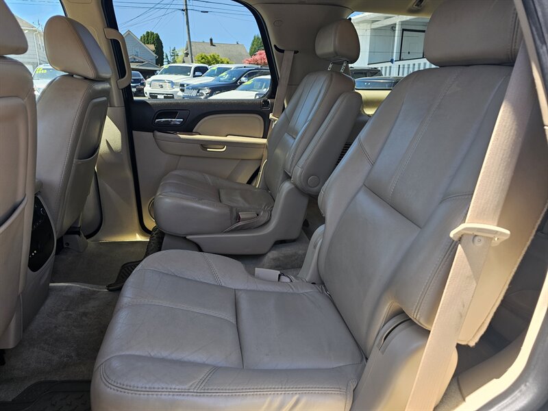 2007 GMC Yukon Denali - Photo 5 - Everett, WA 98201