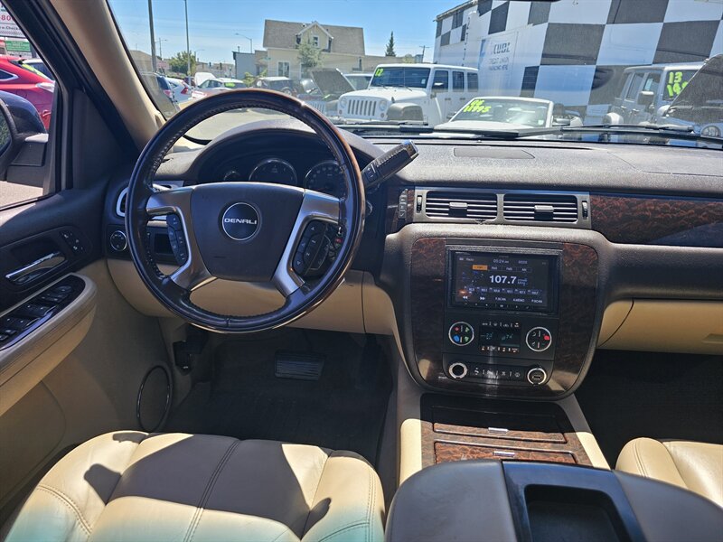 2007 GMC Yukon Denali - Photo 7 - Everett, WA 98201