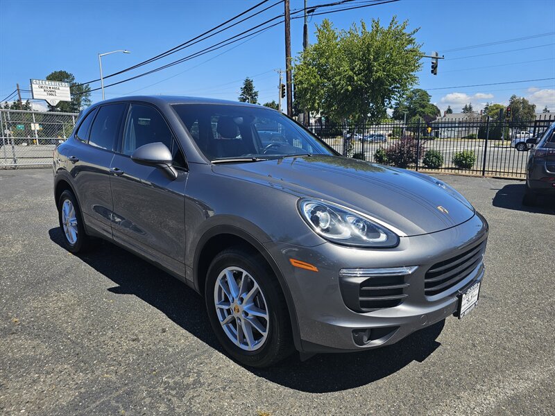 2016 Porsche Cayenne   - Photo 1 - Everett, WA 98201