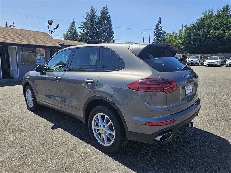 2016 Porsche Cayenne - Photo 8 - Everett, WA 98201