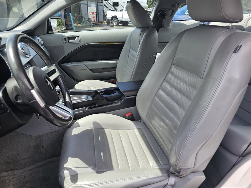 2006 Ford Mustang GT Deluxe - Photo 4 - Everett, WA 98201