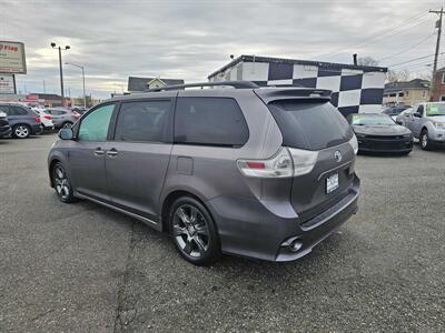 2015 Toyota Sienna SE Premium 8-Passeng   - Photo 9 - Everett, WA 98201