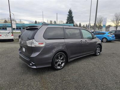 2015 Toyota Sienna SE Premium 8-Passeng   - Photo 11 - Everett, WA 98201