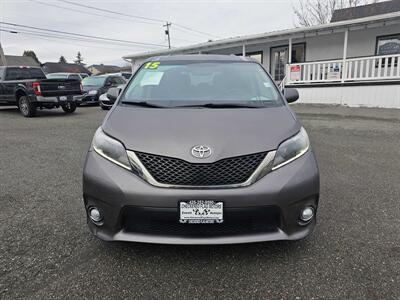 2015 Toyota Sienna SE Premium 8-Passeng   - Photo 2 - Everett, WA 98201