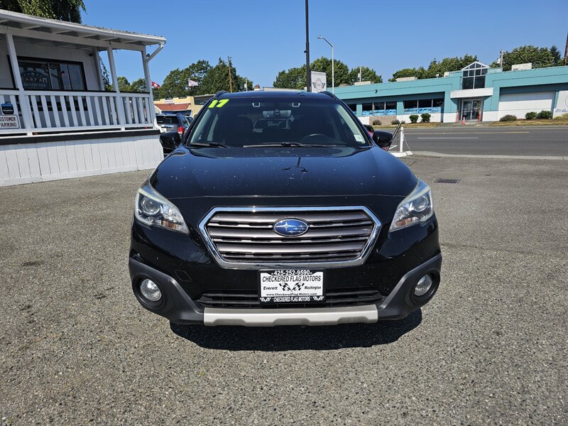 2017 Subaru Outback 3.6R Touring - Photo 2 - Everett, WA 98201