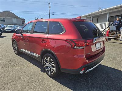 2018 Mitsubishi Outlander ES   - Photo 9 - Everett, WA 98201