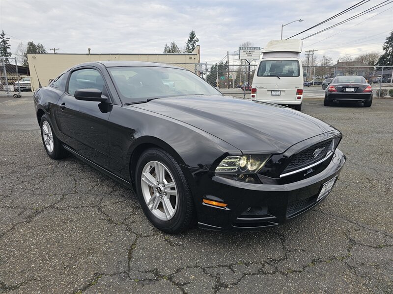 2014 Ford Mustang V6   - Photo 1 - Everett, WA 98201
