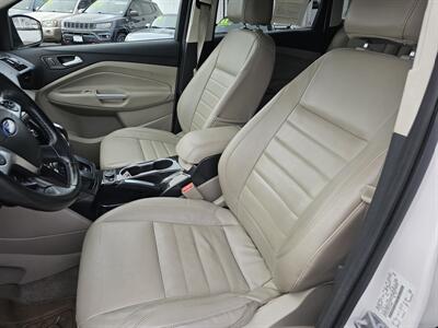 2014 Ford Escape Titanium - Photo 4 - Everett, WA 98201