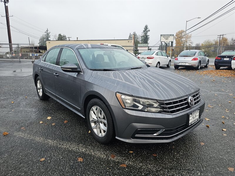 2016 Volkswagen Passat S