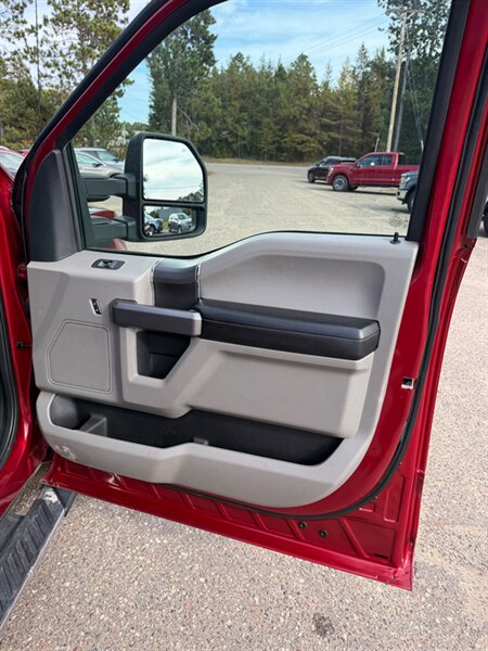 2019 Ford F-150 XLT - Photo 16