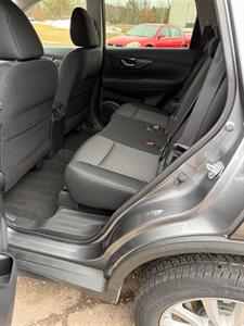 2018 Nissan Rogue SV   - Photo 15 - Pequot Lakes, MN 56472