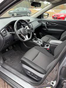 2018 Nissan Rogue SV   - Photo 10 - Pequot Lakes, MN 56472