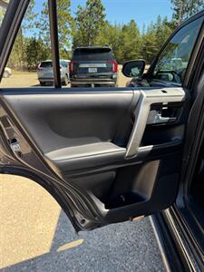 2016 Toyota 4Runner Limited   - Photo 12 - Pequot Lakes, MN 56472