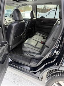 2017 Honda Pilot Touring   - Photo 12 - Pequot Lakes, MN 56472