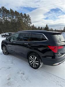 2017 Honda Pilot Touring   - Photo 7 - Pequot Lakes, MN 56472