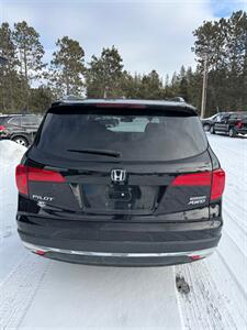 2017 Honda Pilot Touring   - Photo 6 - Pequot Lakes, MN 56472