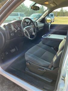 2007 GMC Sierra 1500 SLE   - Photo 10 - Pequot Lakes, MN 56472