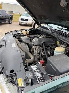 2002 Chevrolet Silverado 2500HD LS   - Photo 15 - Pequot Lakes, MN 56472