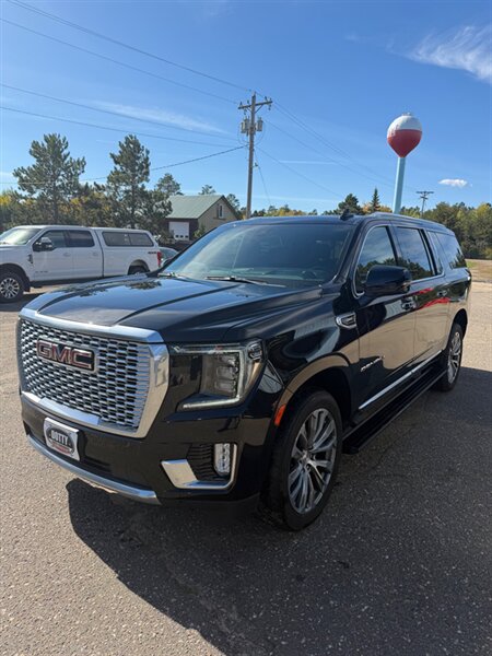 2022 GMC Yukon XL Denali