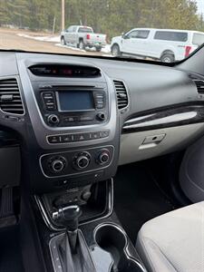 2014 Kia Sorento LX   - Photo 12 - Pequot Lakes, MN 56472