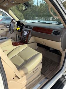 2013 Chevrolet Avalanche LTZ Black Diamond   - Photo 19 - Pequot Lakes, MN 56472