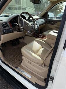 2013 Chevrolet Avalanche LTZ Black Diamond   - Photo 10 - Pequot Lakes, MN 56472