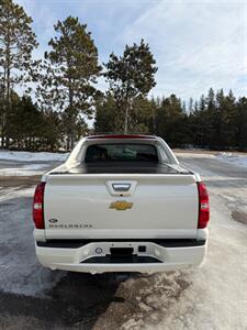 2013 Chevrolet Avalanche LTZ Black Diamond   - Photo 6 - Pequot Lakes, MN 56472