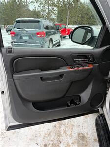 2014 GMC Yukon XL SLT - Photo 9 - Pequot Lakes, MN 56472