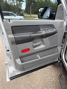 2007 Dodge Ram 2500 SLT   - Photo 9 - Pequot Lakes, MN 56472