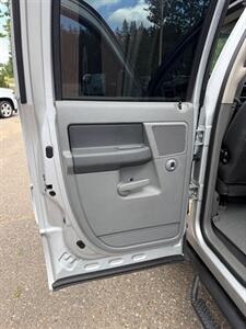 2007 Dodge Ram 2500 SLT   - Photo 12 - Pequot Lakes, MN 56472