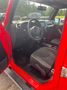 2016 Jeep Wrangler Unlimited Sahara   - Photo 9 - Pequot Lakes, MN 56472