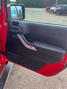 2016 Jeep Wrangler Unlimited Sahara   - Photo 15 - Pequot Lakes, MN 56472