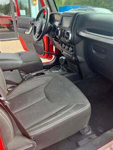 2016 Jeep Wrangler Unlimited Sahara   - Photo 16 - Pequot Lakes, MN 56472