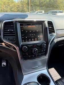 2015 Jeep Grand Cherokee Overland   - Photo 12 - Pequot Lakes, MN 56472