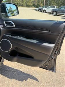 2015 Jeep Grand Cherokee Overland   - Photo 18 - Pequot Lakes, MN 56472