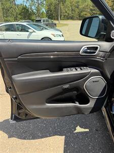 2015 Jeep Grand Cherokee Overland   - Photo 9 - Pequot Lakes, MN 56472