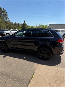 2015 Jeep Grand Cherokee Overland   - Photo 8 - Pequot Lakes, MN 56472