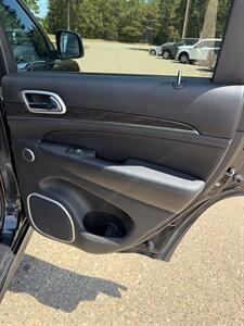2015 Jeep Grand Cherokee Overland   - Photo 15 - Pequot Lakes, MN 56472