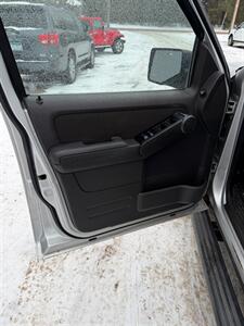 2010 Ford Explorer XLT - Photo 7 - Pequot Lakes, MN 56472