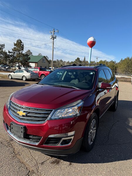 2016 Chevrolet Traverse LT   - Photo 1 - Pequot Lakes, MN 56472