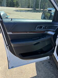 2016 Ford Explorer Platinum   - Photo 9 - Pequot Lakes, MN 56472