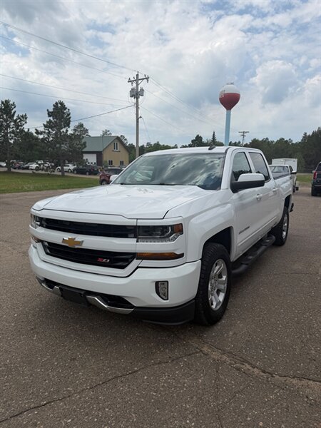 2017 Chevrolet Silverado 1500 LT 4X4 Crew Cab Short Box's photo