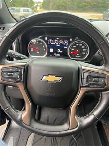 2019 Chevrolet Silverado 1500 High Country   - Photo 12 - Pequot Lakes, MN 56472