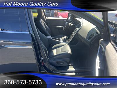 2015 Volvo XC60 T6 Premier Plus AWD (**One Owner**)  Immaculate Loaded Low Miles - Photo 13 - Vancouver, WA 98686