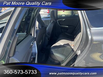 2015 Volvo XC60 T6 Premier Plus AWD (**One Owner**)  Immaculate Loaded Low Miles - Photo 10 - Vancouver, WA 98686