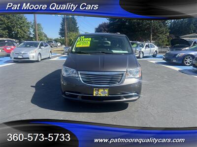 2016 Chrysler Town & Country Limited Platinum   - Photo 8 - Vancouver, WA 98686